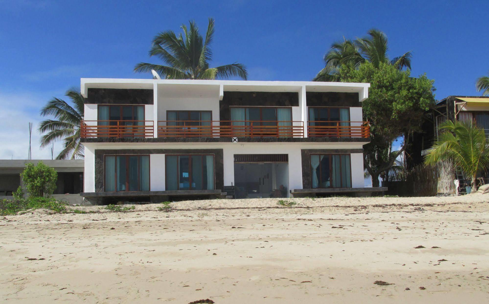 Bed and Breakfast Cormorant Beach House Puerto Villamil Exterior foto