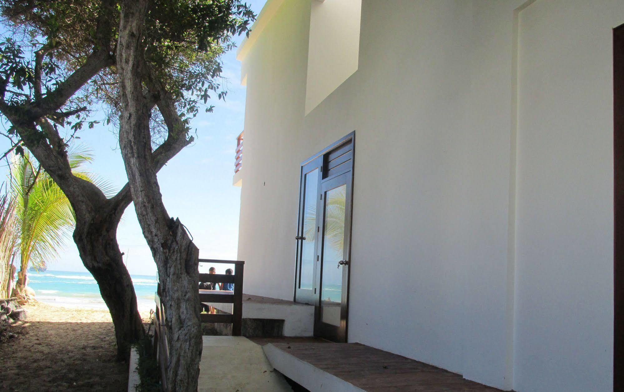 Bed and Breakfast Cormorant Beach House Puerto Villamil Exterior foto